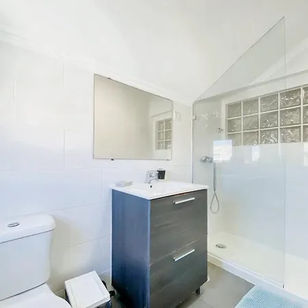 Charming In Lisboa, 3 Sqm, View * Lisbon