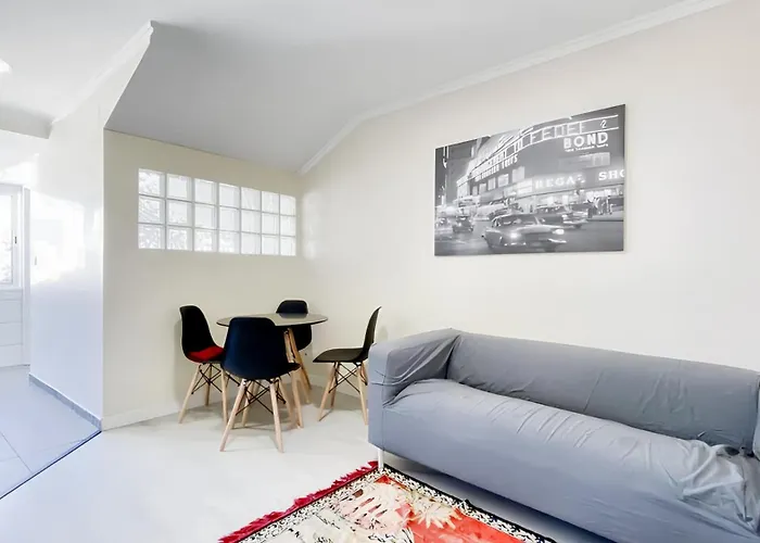 Charming In Lisboa, 3 Sqm, View * Лиссабон